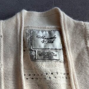 Abercrombie and Fitch 3/4 length sleeve sweater.
